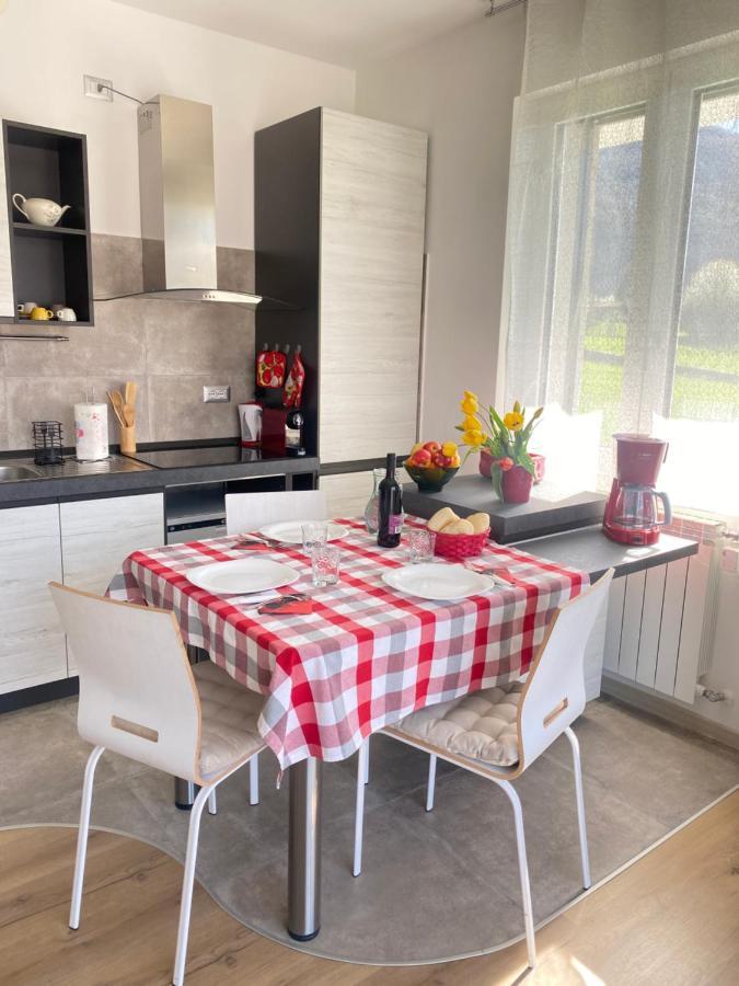 Il Giardino Dei Ciliegi Apartment Colico Luaran gambar