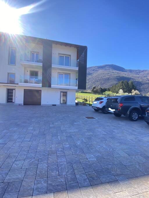 Il Giardino Dei Ciliegi Apartment Colico Luaran gambar