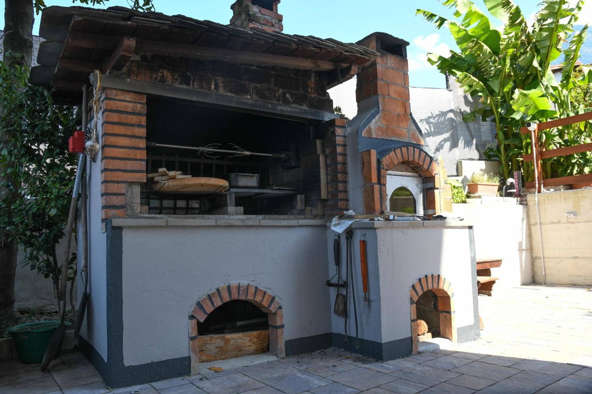 Il Giardino Dei Ciliegi Apartment Colico Luaran gambar