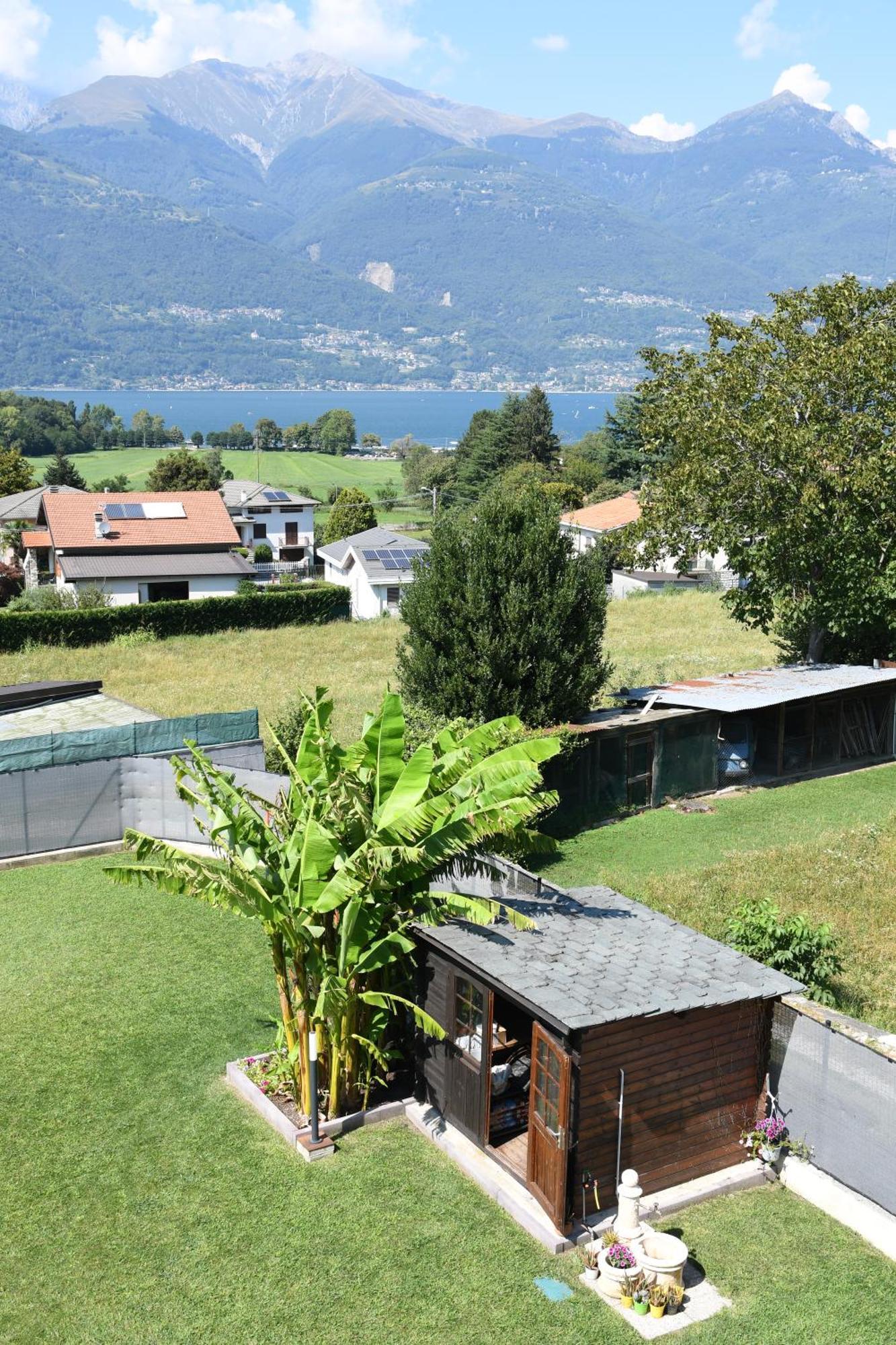 Il Giardino Dei Ciliegi Apartment Colico Luaran gambar